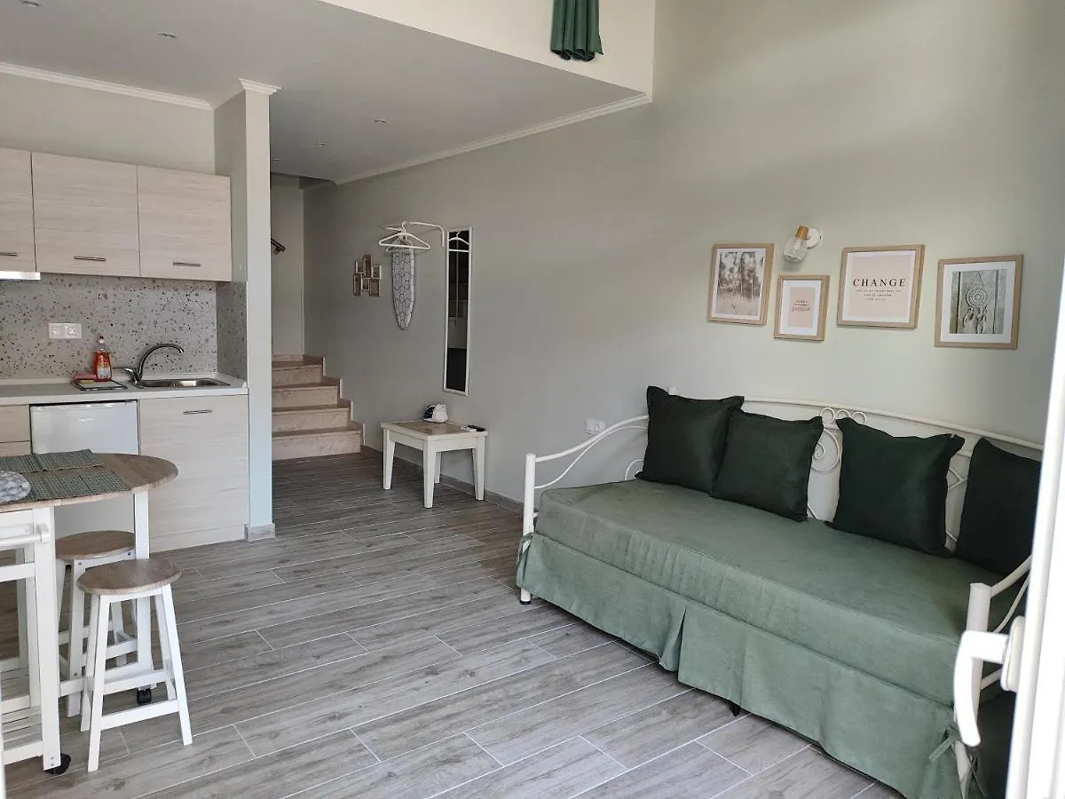 Kamares Suites 2 Nea Kallikrateia Apartment