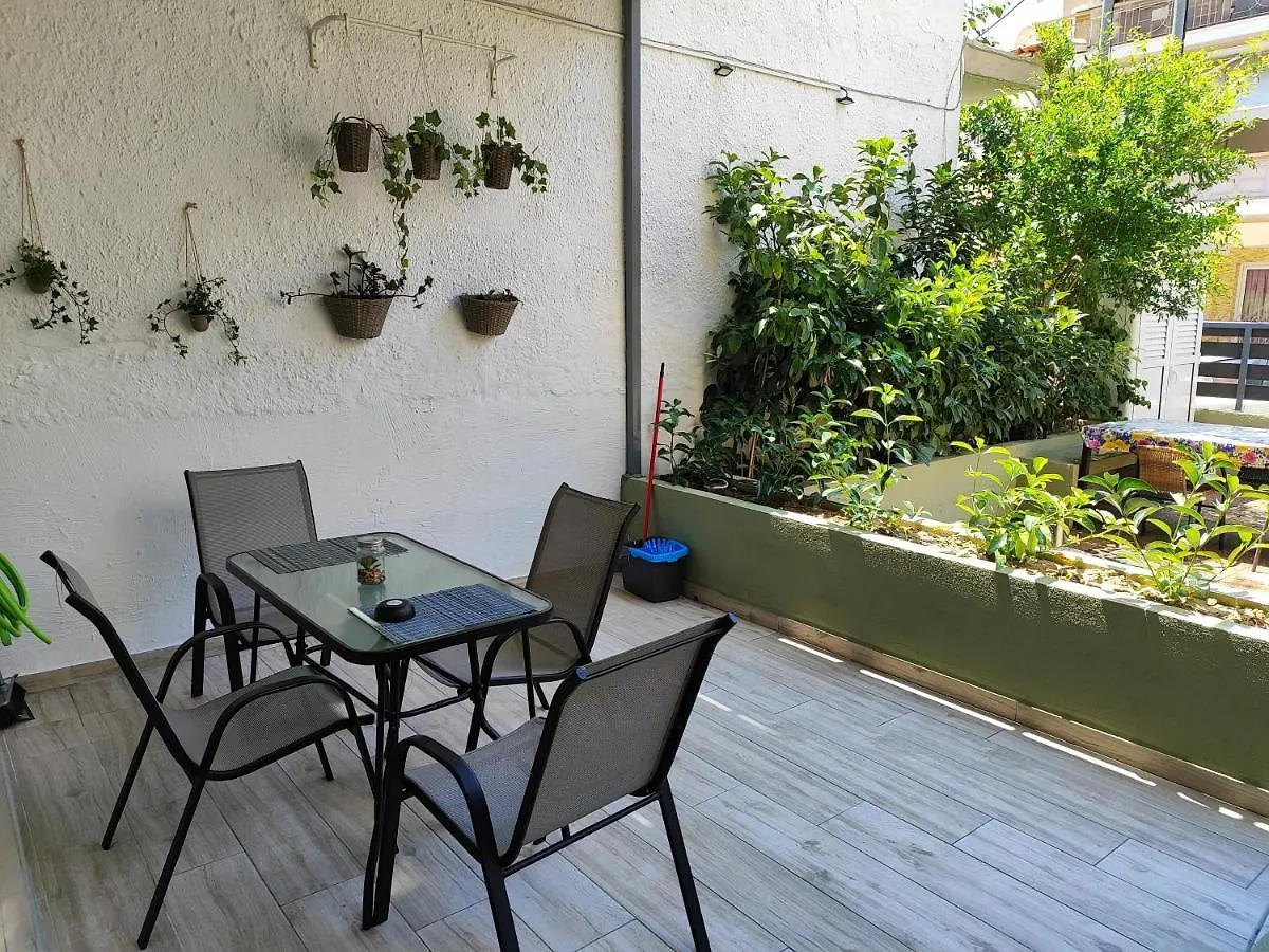 Kamares Suites 2 Nea Kallikrateia Apartment
